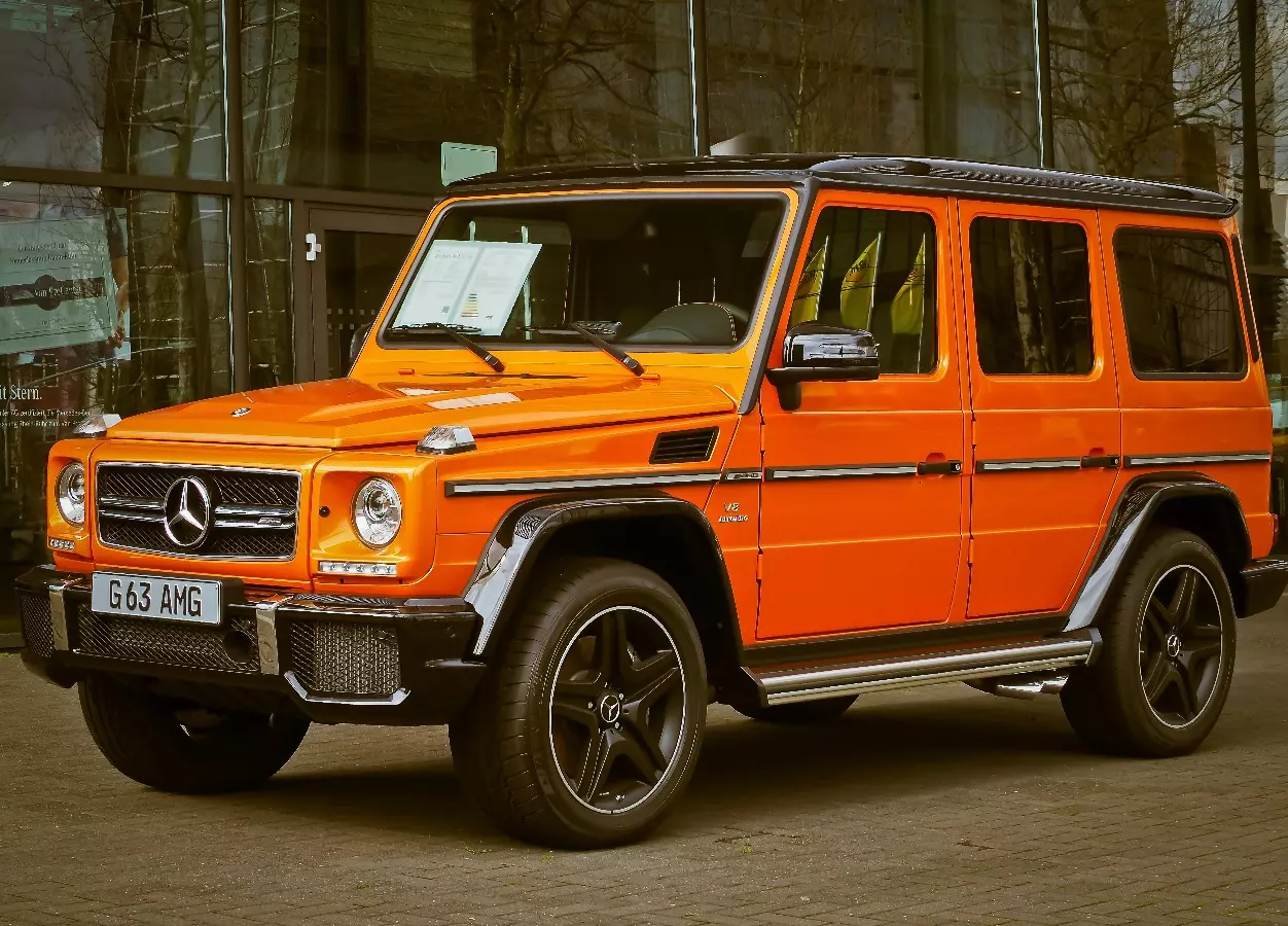 Mercedes Benz CLA200 Cherry Red, Gold, Green, 1901