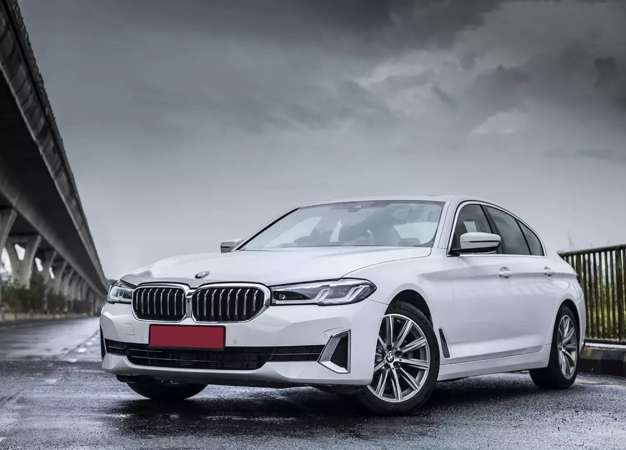 BMW 520i White, 2023